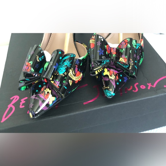 Betsey Johnson 80th Birthday Prince Tattoo Heels Size 8 - Picture 2 of 7